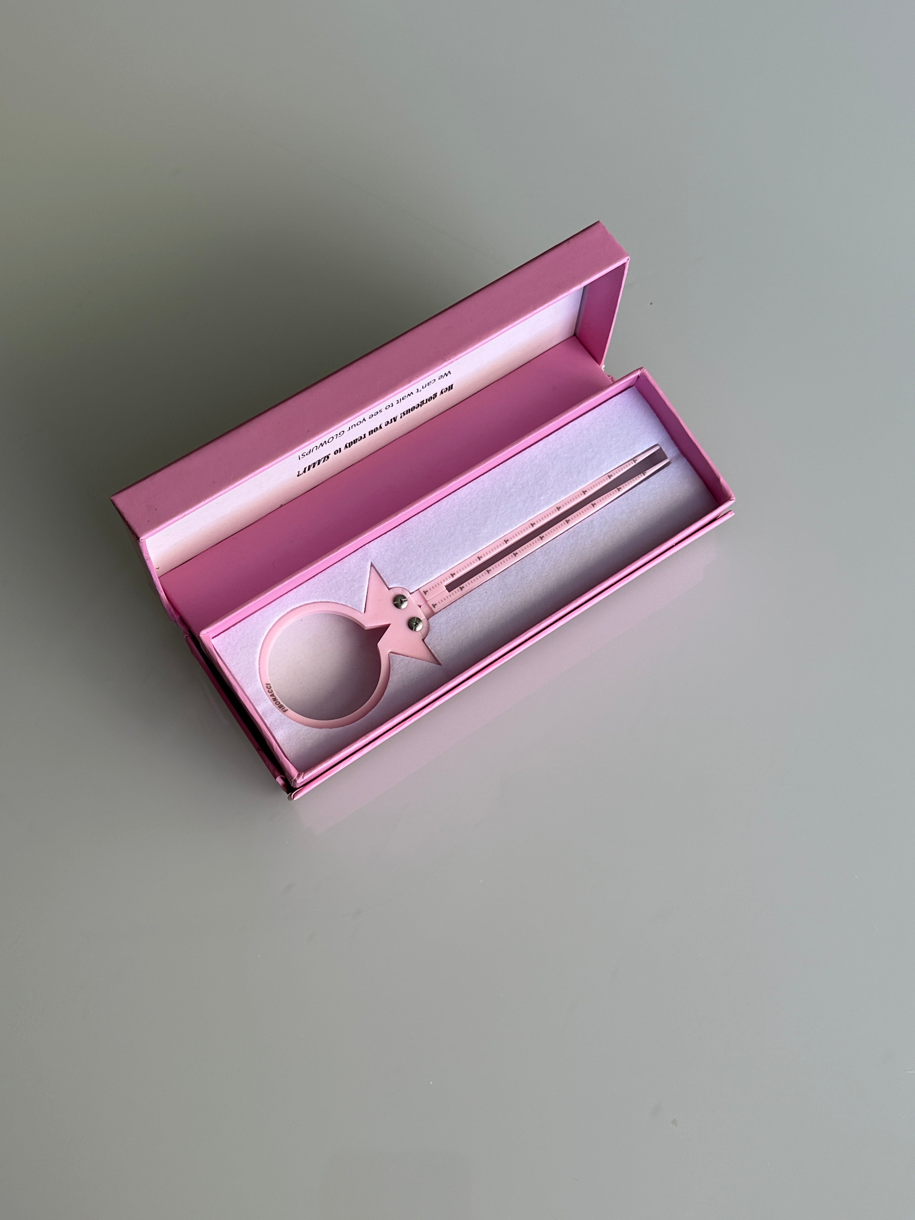 BEAUTIFYING TOOLS